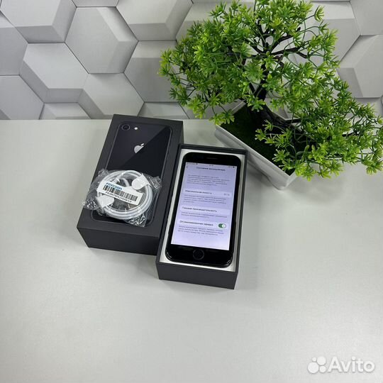iPhone 8, 64 ГБ