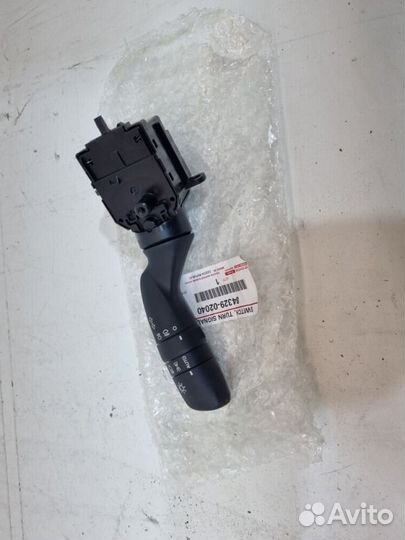 Подрулевой переключатель передний левый Toyota