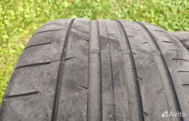 Dunlop SP Sport Maxx 050+ 255/35 R18