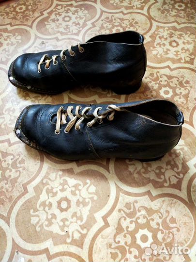 Лыжные ботинки СССР