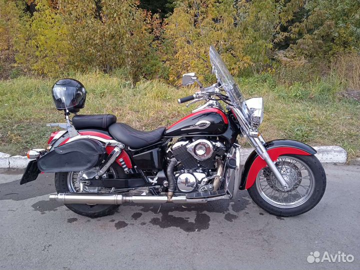 Мотоцикл Honda shadov 400. Год выпуска 1997