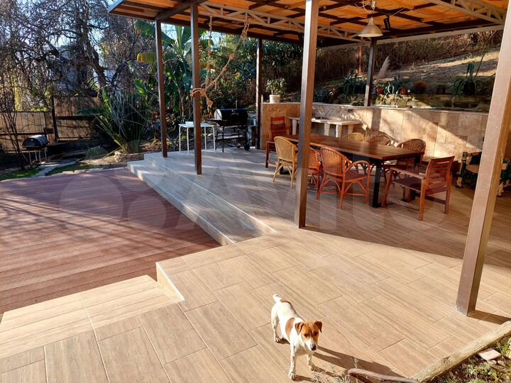 Коттедж 250 м² на участке 12 сот.