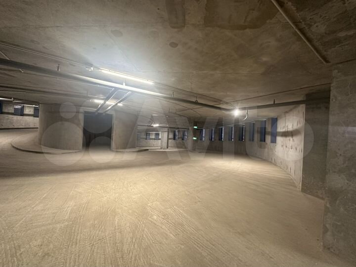 Машиноместо, 14 м²