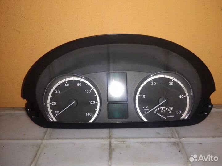 Щиток приборов Mercedes Viano W639 OM 646 2007