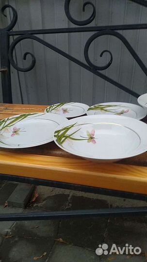Набор столовой посуды новый
