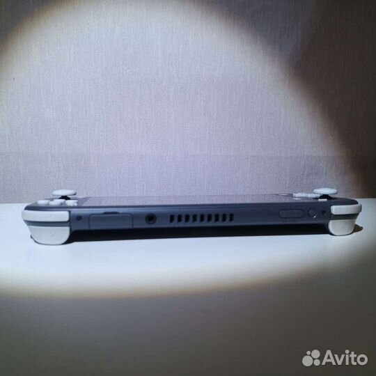 Nintendo Switch Lite с играми