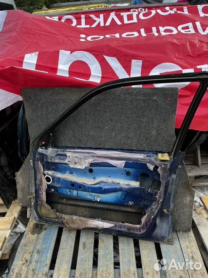 Дверь передняя правая volkswagen passat b3 Седан