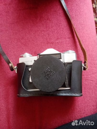 Пленочный фотоаппарат зенит-е