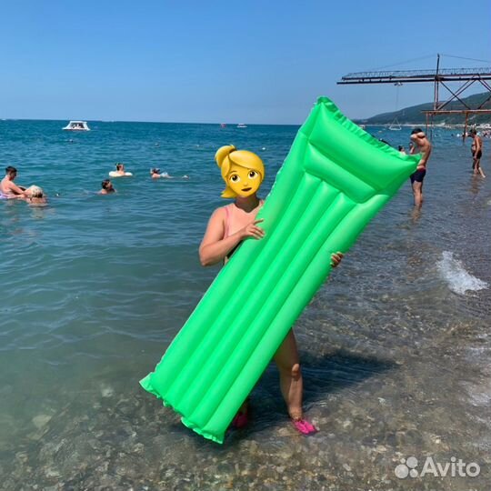 Плавательный матрас и круг