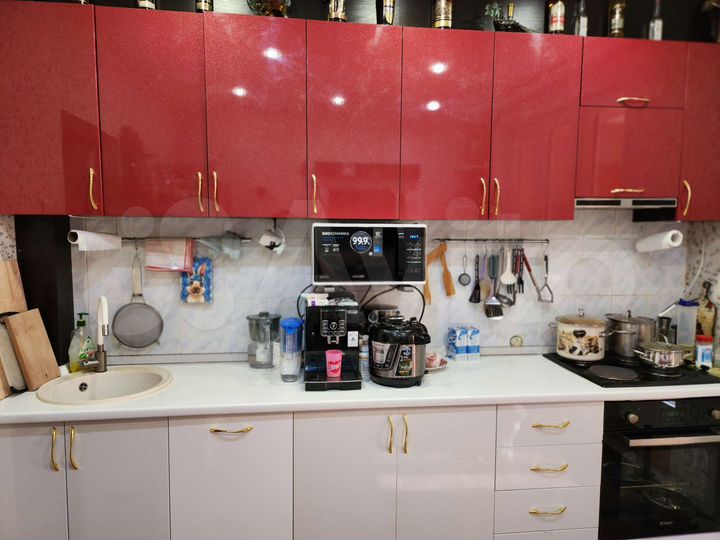 2-к. квартира, 56 м², 3/3 эт.