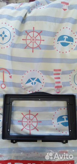 Рамка для андроид магнитолы Гранта FL