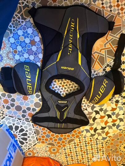 Нагрудник хоккейный