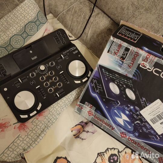 Dj контролер Hercules Dj control wave