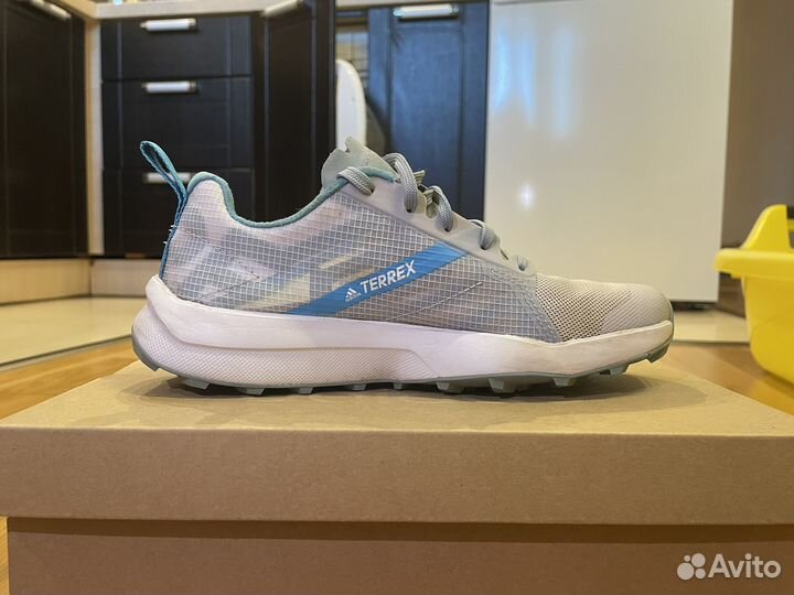 Кроссовки adidas terrex