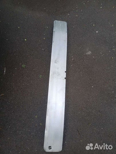 Усилитель бампера передний Opel Corsa D