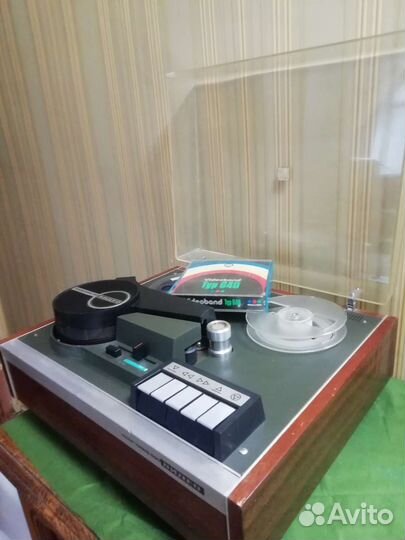 Катушечный видеомагнитофон 