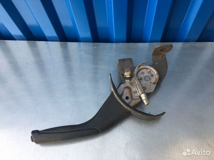 Ручник Ручка стояночного тормоза Митсубиси Каризма