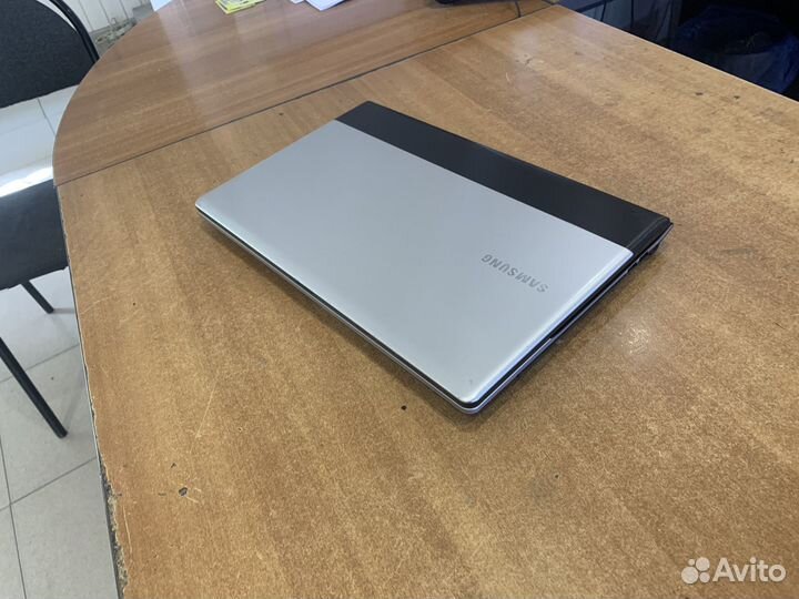 Samsung NP300E7Z Core i5/12Gb/SSD+HDD 17 дюймов