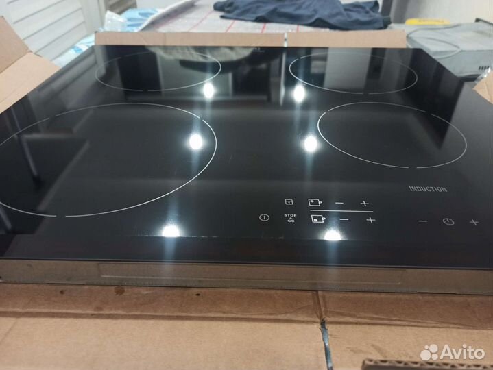 Варочная панель Electrolux (индукция)