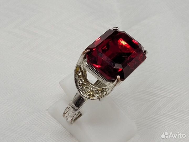 Кольцо Красный Прозрачные камни Jenavi Женави
