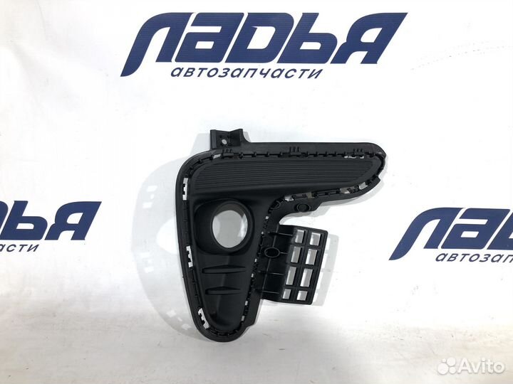 Рамка птф Kia Rio(17) правая (без дхо)