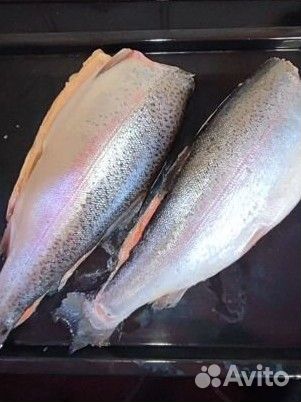 Рыба форель радужная горячего копчения