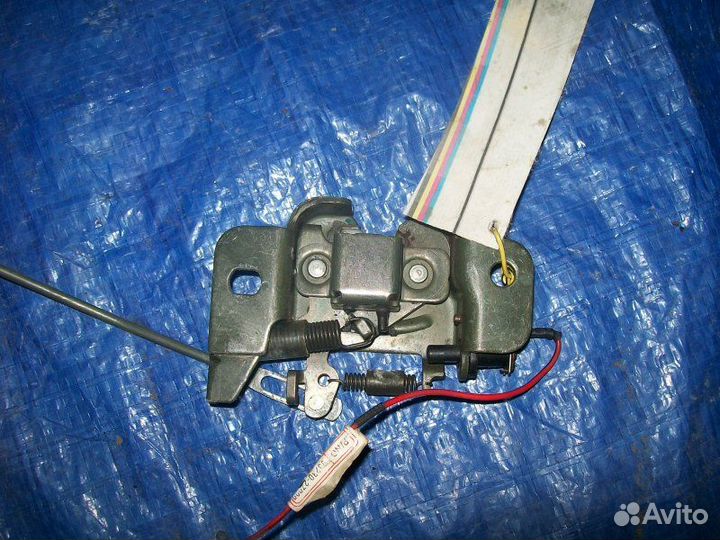 Замок крышки багажника Hyundai Coupe RD2 G4GR 1999