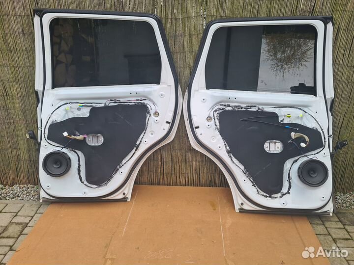 Дверь задняя левая mitsubishi outlander III