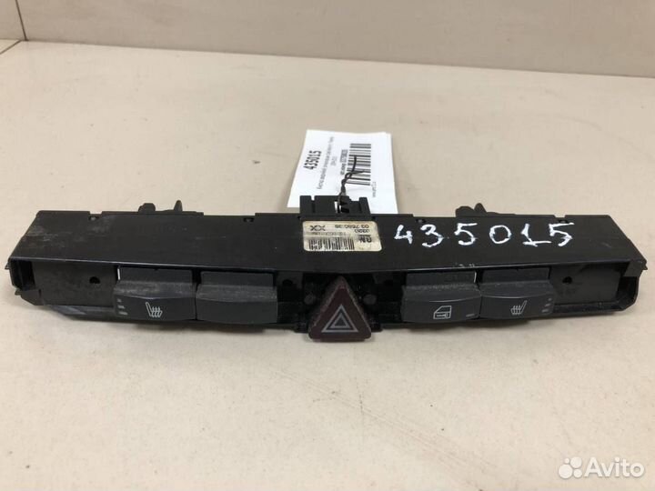 Кнопка аварийной сигнализации Opel Astra H / Famil