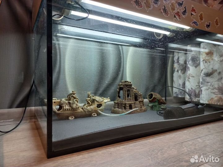 Аквариум с подсветкой и фильтром