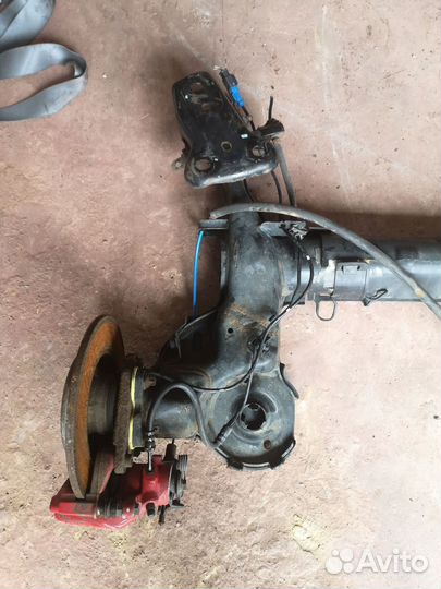 Балка подвески задняя peugeot 208