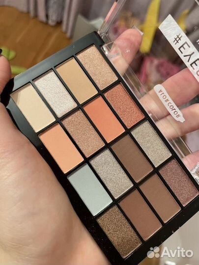 Палетка теней 16 новая
