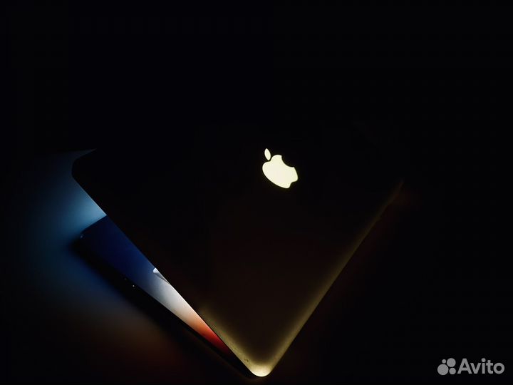 Macbok pro 13 2010, 256 гб