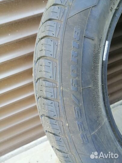 Lanvigator Performax 325/60 R18