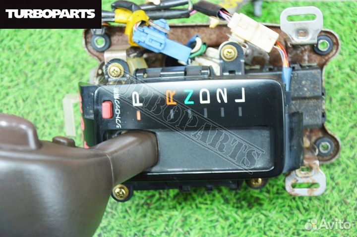 Селектор АКПП Toyota Mark 2 GX90 1GFE