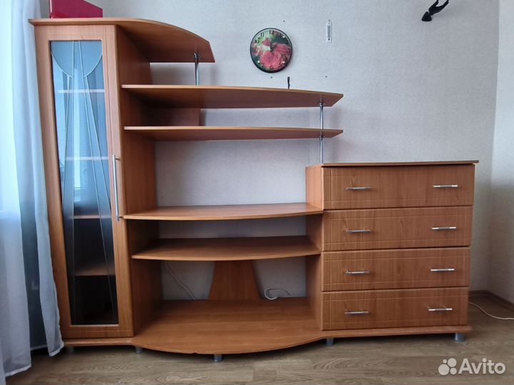 Стенка в гостиную