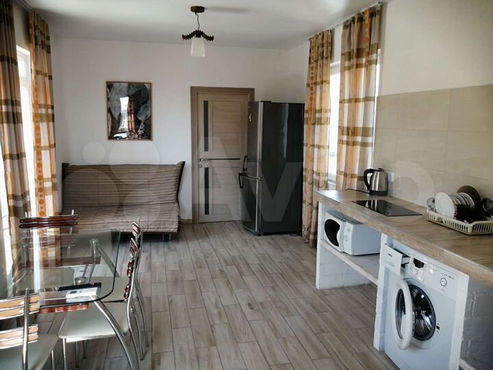 2-к. квартира, 69 м², 4/4 эт.
