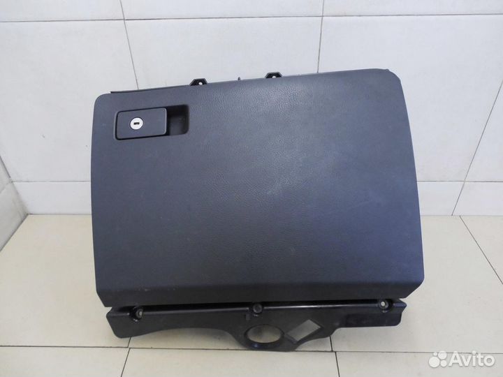 Бардачок Passat B7 2011-2015