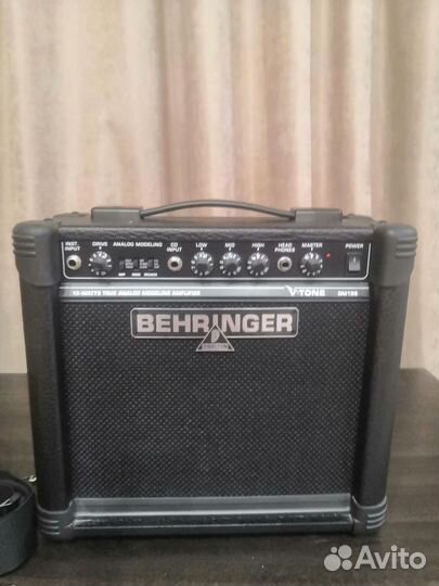 Behringer электро гитара