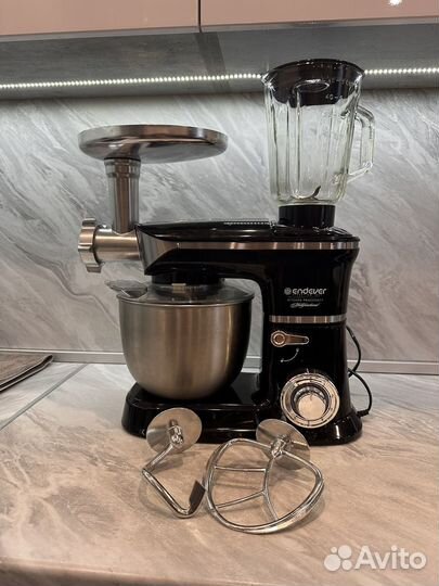 Кухонный процессор с планетарным миксером