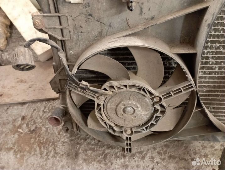 Радиатор Форд Транзит 2000-2006 г