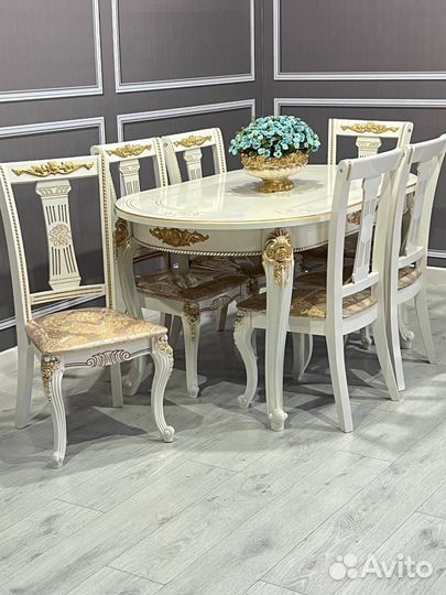 Новые столы и стулья