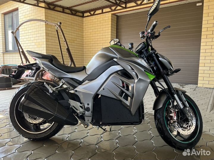Kawasaki Z1000