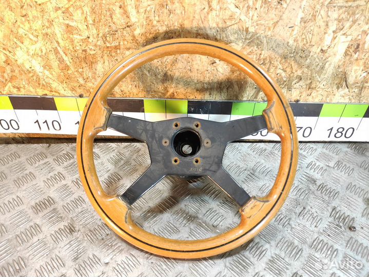 Рулевое колесо E 124