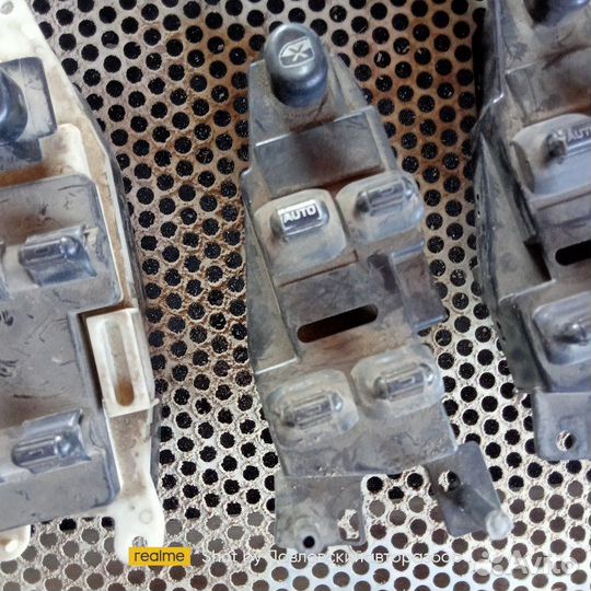 Кнопка стеклоподъемника Dodge Stratus