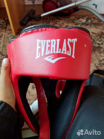 Боксерские перчатки everlast 10 oz