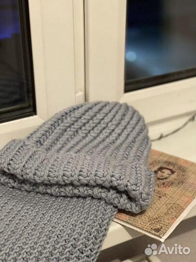 Женская шапка и шарф