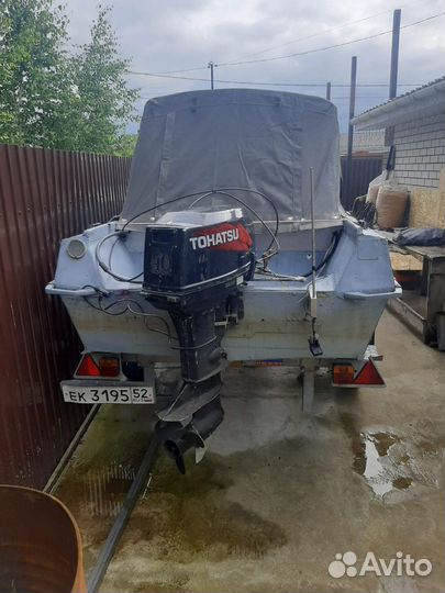 Лодка с мотором