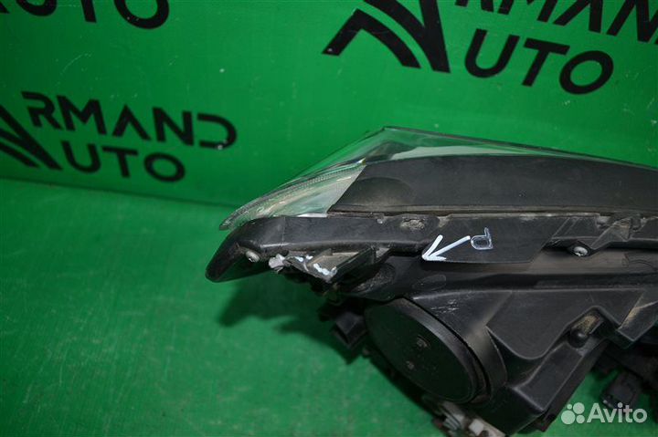 Фара левая Toyota Rav4 CA40 рестайлинг 2015