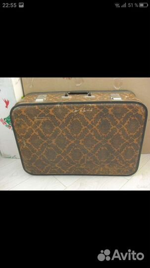 Чеканка с девушкой, вымпел и чемодан СССР